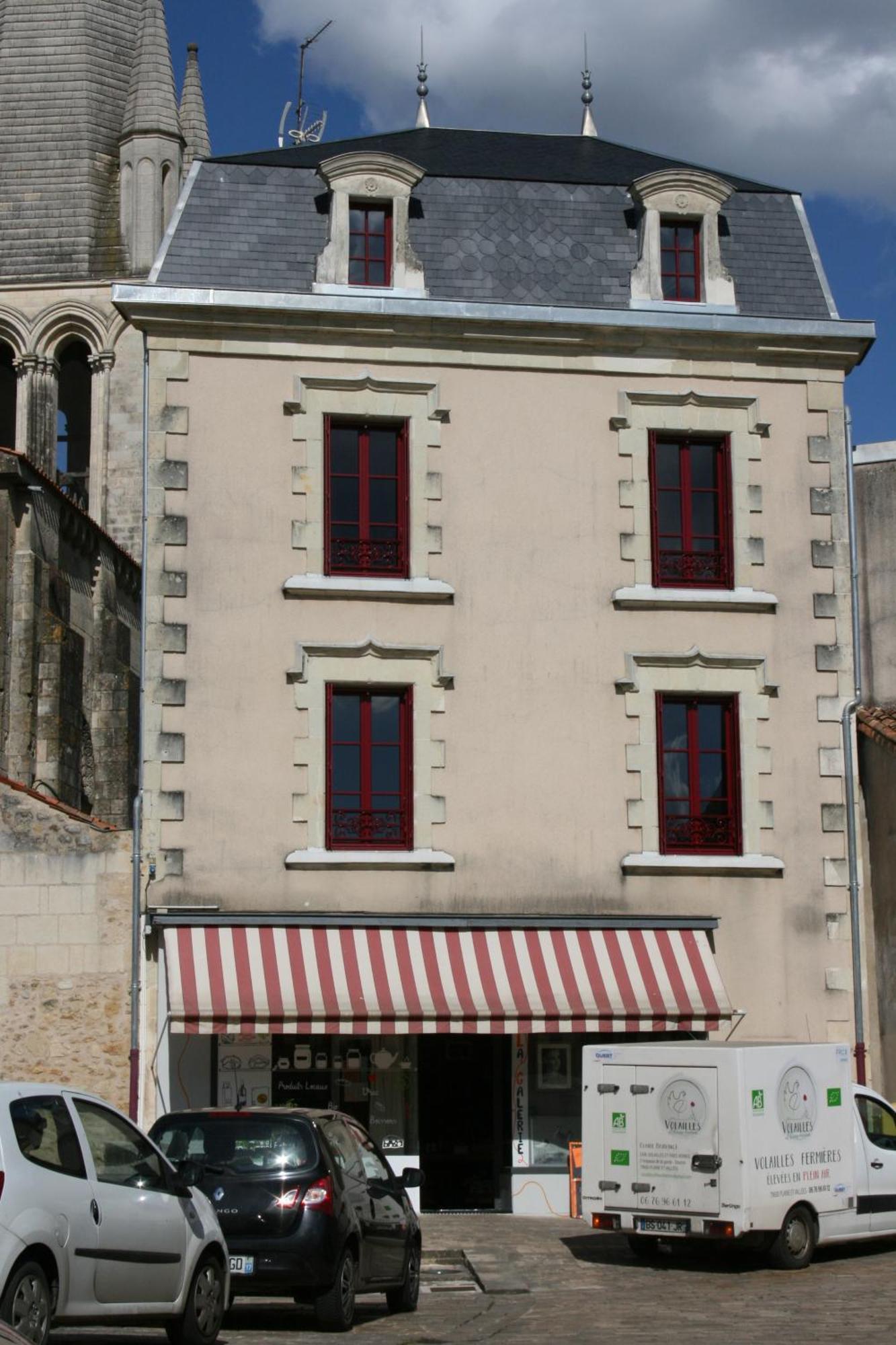 Les Nuits D'Aldearde Appartement Airvault Buitenkant foto